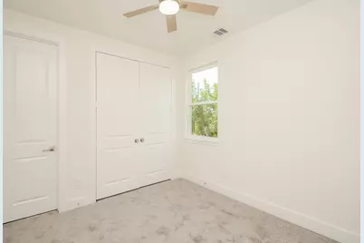 426 Sikes Street #B, Houston, TX 77018 - Photo 17