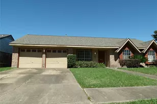 303 Coronation Dr, Houston, TX 77034 - Photo 1