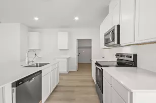 13030 Sorrento Bay Dr, Willis, TX 77318 - Photo 7