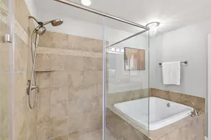 233 W 26th St, Houston, TX 77008 - Photo 21