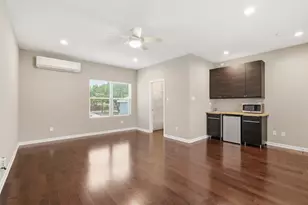 233 W 26th St, Houston, TX 77008 - Photo 27