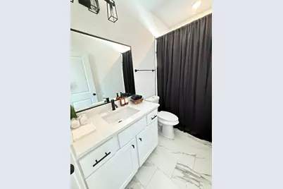 5527 Denmark Street #B, Houston, TX 77028 - Photo 7