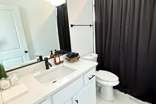 5527 Denmark St, Houston, TX 77028 - Photo 7