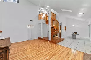 13911 Hollowgreen Dr, Houston, TX 77082 - Photo 9