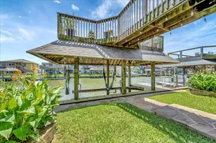 28 Dolphin St, Bayou Vista, TX 77563 - Photo 9