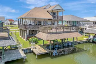 28 Dolphin St, Bayou Vista, TX 77563 - Photo 1