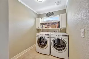 28 Dolphin St, Bayou Vista, TX 77563 - Photo 25