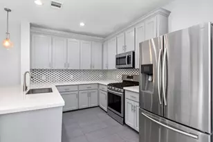 1213 Nagle St, Houston, TX 77003 - Photo 9