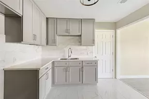 4910 Eppes St, Houston, TX 77021 - Photo 7