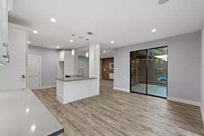 282 Litchfield Lane, Houston, TX 77024 - Photo 9