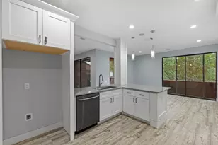 282 Litchfield Ln, Houston, TX 77024 - Photo 15