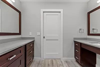 282 Litchfield Lane, Houston, TX 77024 - Photo 27
