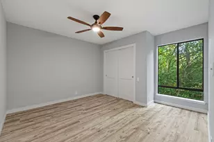 282 Litchfield Ln, Houston, TX 77024 - Photo 31