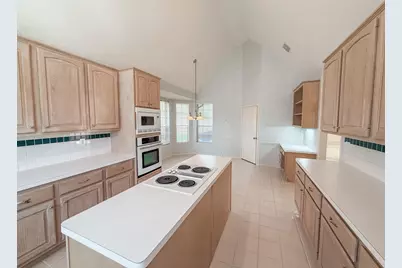 16018 Tall Pine Drive, Pasadena, TX 77059 - Photo 9