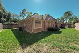 16018 Tall Pine Dr, Pasadena, TX 77059 - Photo 31