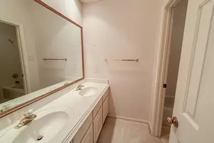 16018 Tall Pine Dr, Pasadena, TX 77059 - Photo 17