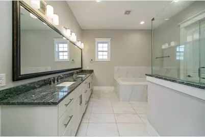 402 W 28th Street, Houston, TX 77008 - Photo 15