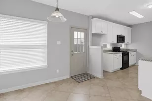 1717 Don Alejandro, Houston, TX 77091 - Photo 3