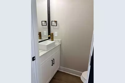 2105 Esther Drive #B, Houston, TX 77088 - Photo 5