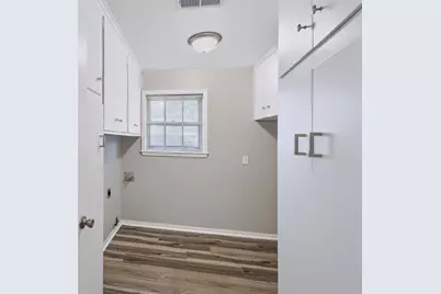 2405 Powell Street, Bay City, TX 77414 - Photo 11