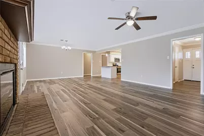 2405 Powell Street, Bay City, TX 77414 - Photo 3
