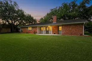 2405 Powell St, Bay City, TX 77414 - Photo 21