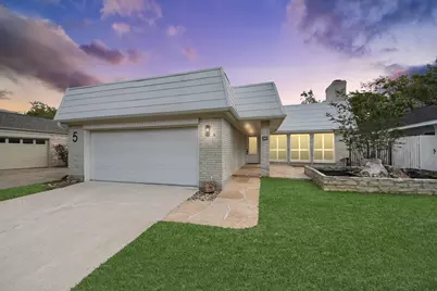 5 Tiffany Square, Sugar Land, TX 77478 - Photo 3