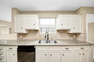 5 Tiffany Square, Sugar Land, TX 77478 - Photo 11