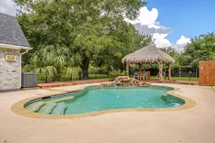 2739 Lawrence Rd, Kemah, TX 77565 - Photo 9