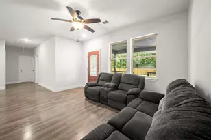 557 Star Dust Dr, Livingston, TX 77351 - Photo 15