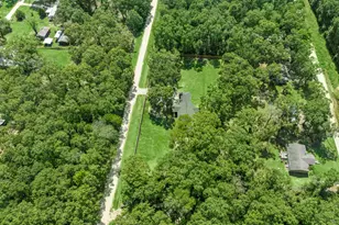 557 Star Dust Dr, Livingston, TX 77351 - Photo 39