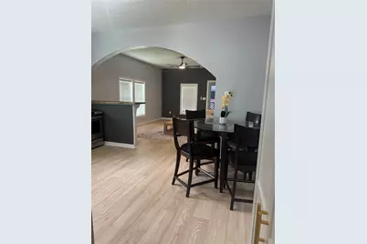 125 N Shirley Street, Alvin, TX 77511 - Photo 1