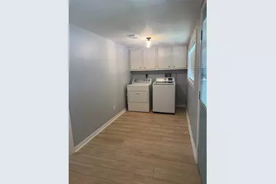 125 N Shirley Street, Alvin, TX 77511 - Photo 17