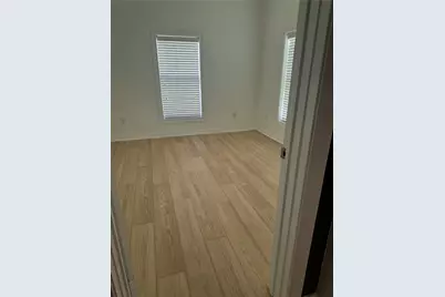 125 N Shirley Street, Alvin, TX 77511 - Photo 15