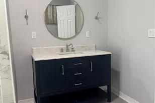 125 N Shirley St, Alvin, TX 77511 - Photo 5