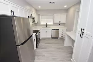 16587 El Camino Real, Houston, TX 77062 - Photo 5