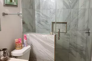10022 Bell Towne Dr, Sugar Land, TX 77498 - Photo 5