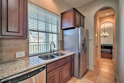 91 Low Country Lane, The Woodlands, TX 77380 - Photo 11