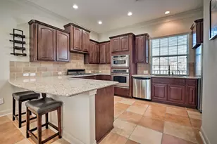 91 Low Country Ln, The Woodlands, TX 77380 - Photo 9