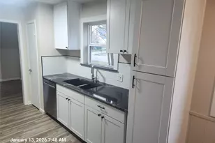 9863 Swan Ct, Conroe, TX 77385 - Photo 9