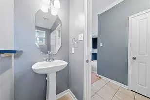 8030 Singing Sonnet Ln, Houston, TX 77072 - Photo 5