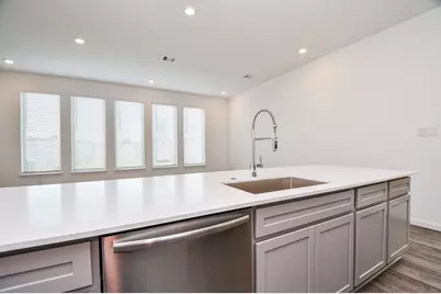 21138 Castroville Way, Cypress, TX 77433 - Photo 7