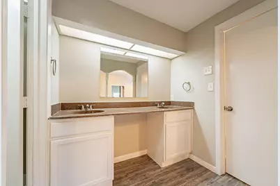 16234 Summer Wind Drive, Houston, TX 77090 - Photo 17