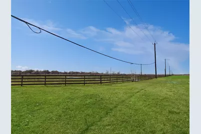 9141 Timberwood, Clute, TX 77531 - Photo 7