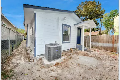 7045 Avenue E, Houston, TX 77011 - Photo 21