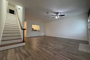3800 Tanglewilde St, Houston, TX 77063 - Photo 9