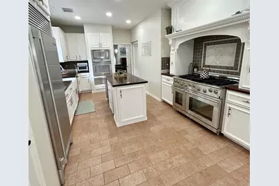 107 N Summer Cloud Drive, The Woodlands, TX 77381 - Photo 17