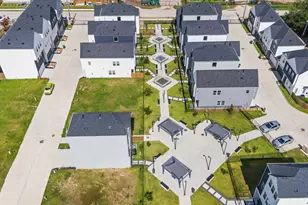 8317 Springwood Cyn Ln, Houston, TX 77055 - Photo 39