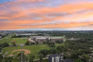 8317 Springwood Cyn Ln, Houston, TX 77055 - Photo 43