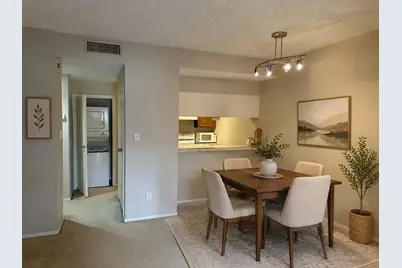 7057 N Holiday Drive, Galveston, TX 77550 - Photo 5
